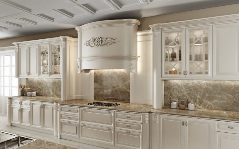 راهنمای جامع دکوراسیون کلاسیک؛ اصالت، جزئیات و انتخاب درب مناسب 1 classic kitchen cabinets 800x500 1 | تهران درب تولید کننده انواع درب های اتاقی و ضد سرقت